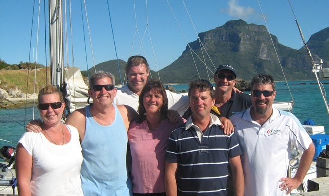 Leaving from LHI Jetty - the crew © SW